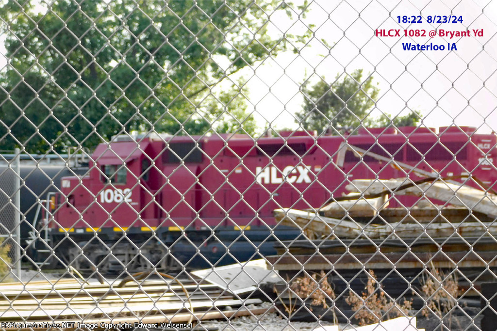A lone lease GP38-2 @ the LOO